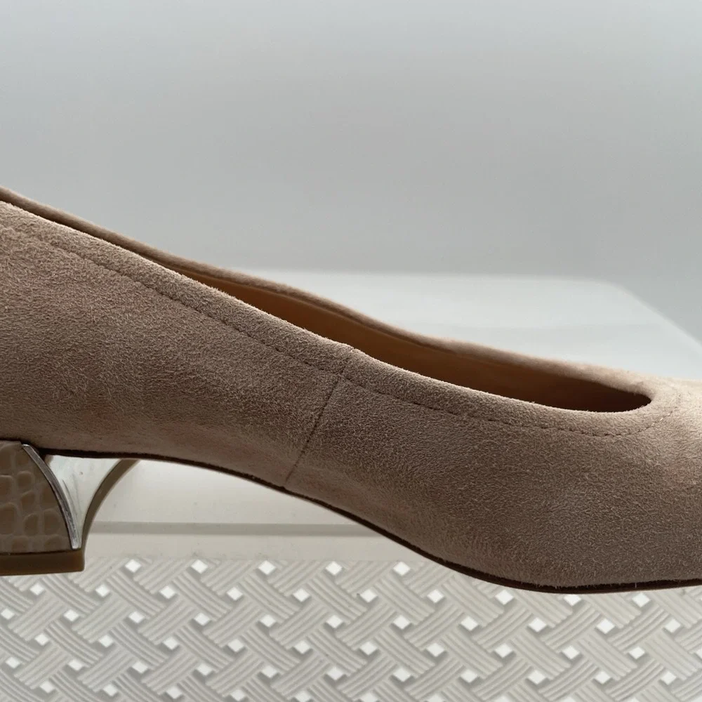 Donald J. Pliner Drew Beige Suede Dress Slip-On Pumps Shoes Women's Size 9‎ M